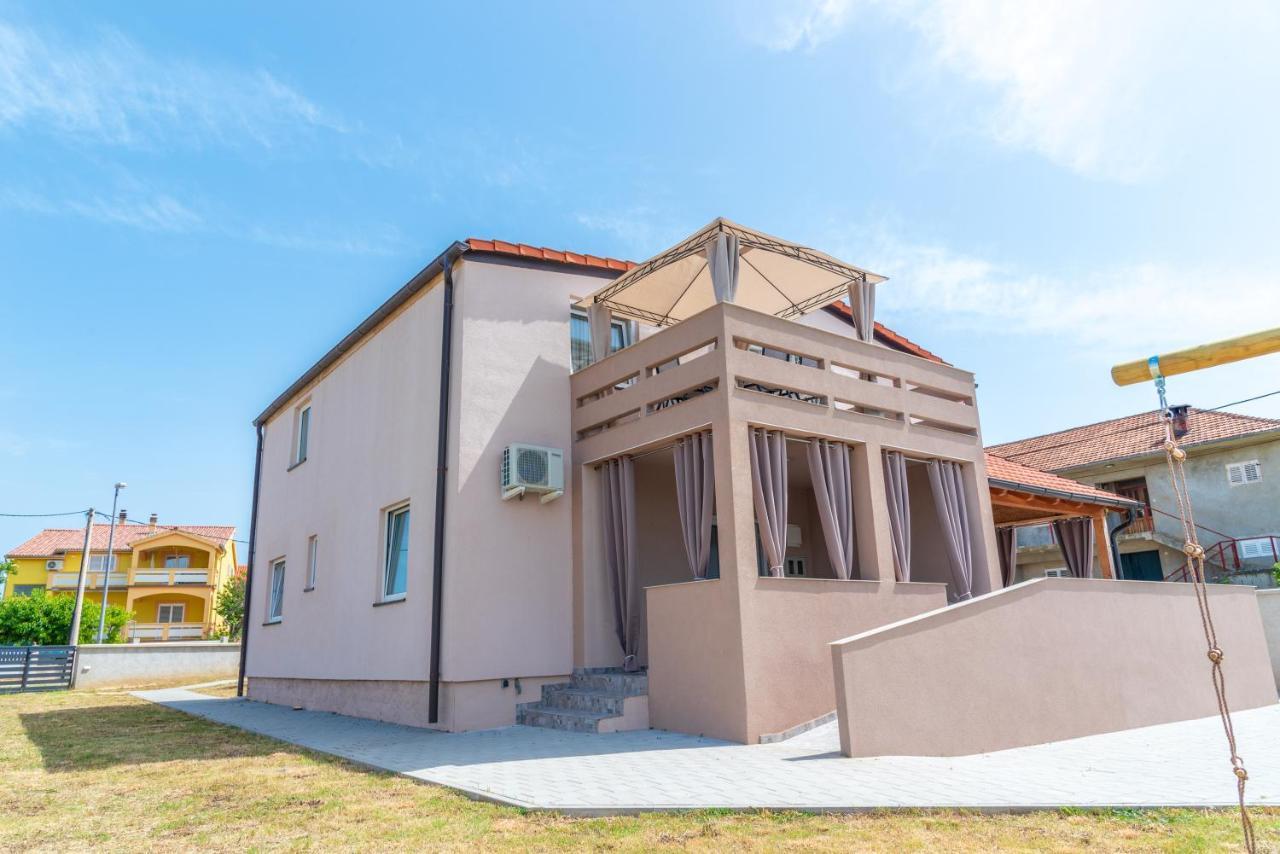 Apartmani Krzak Нін Екстер'єр фото