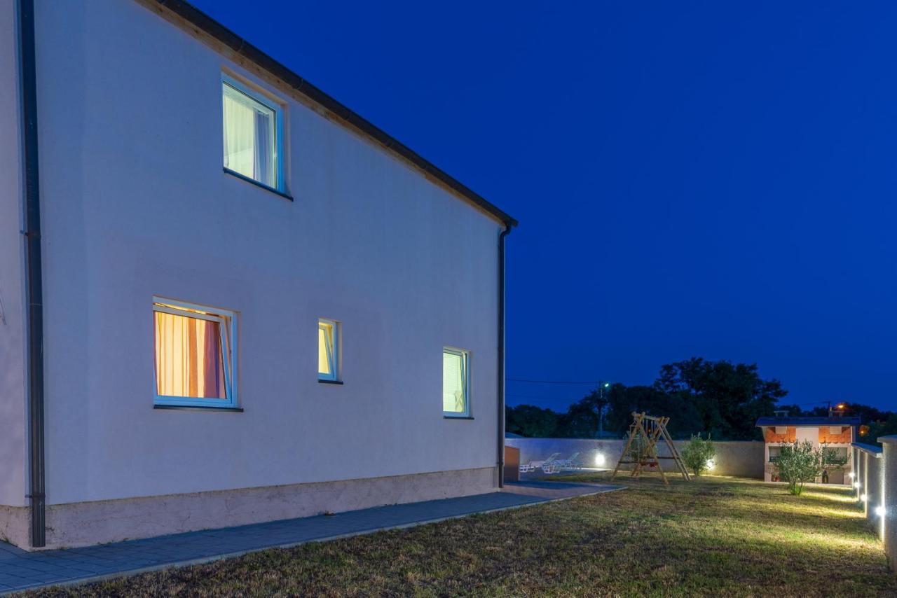 Apartmani Krzak Нін Екстер'єр фото