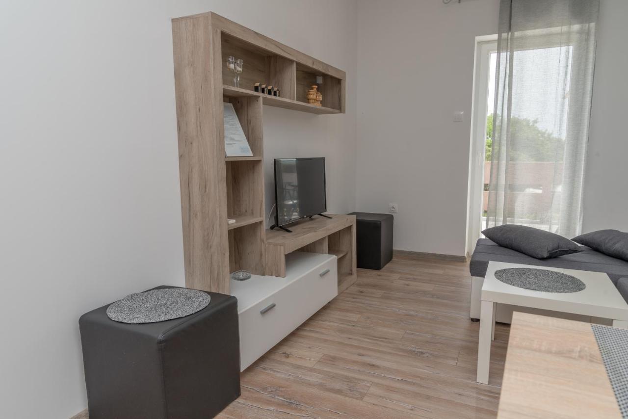 Apartmani Krzak Нін Екстер'єр фото