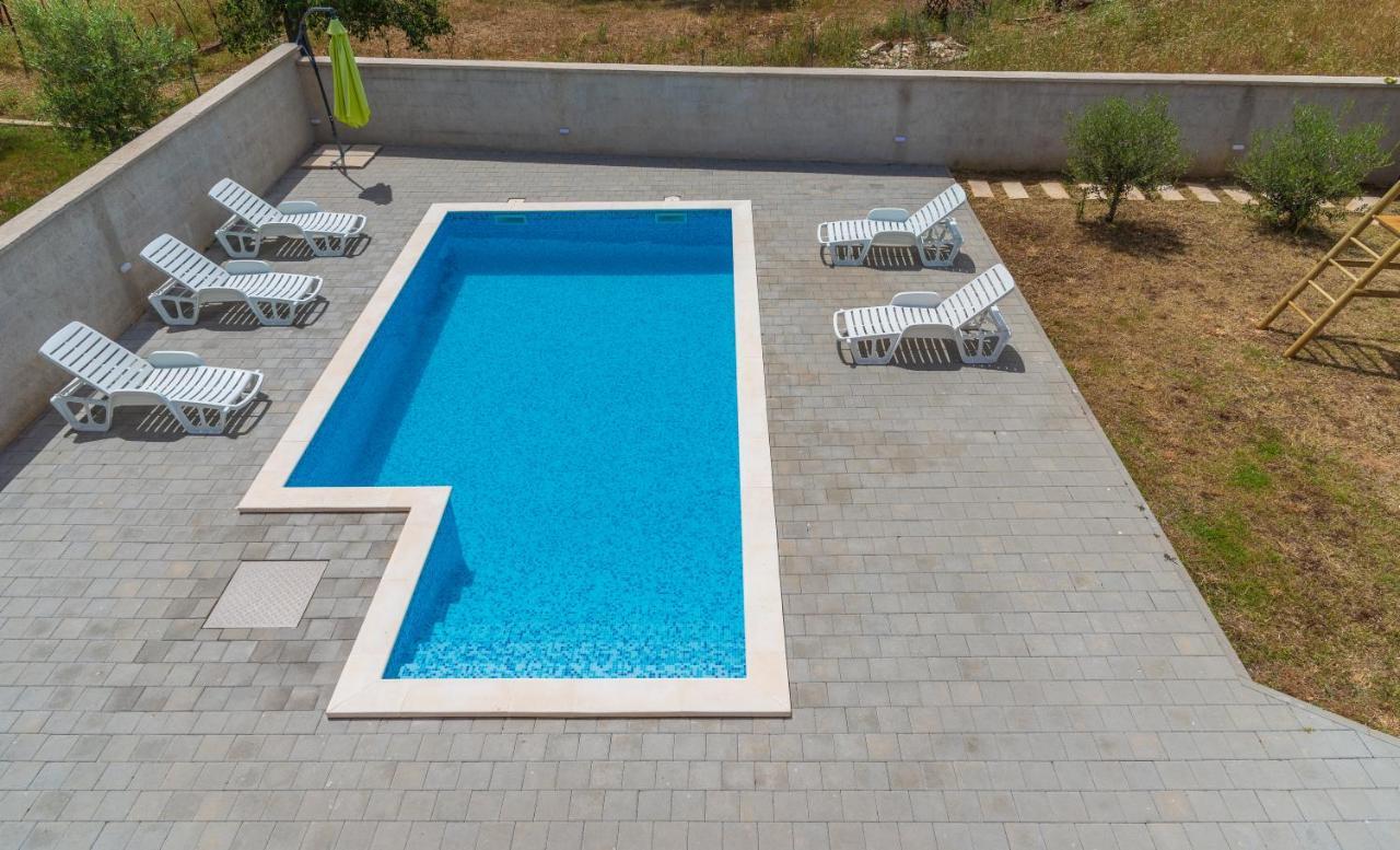 Apartmani Krzak Нін Екстер'єр фото