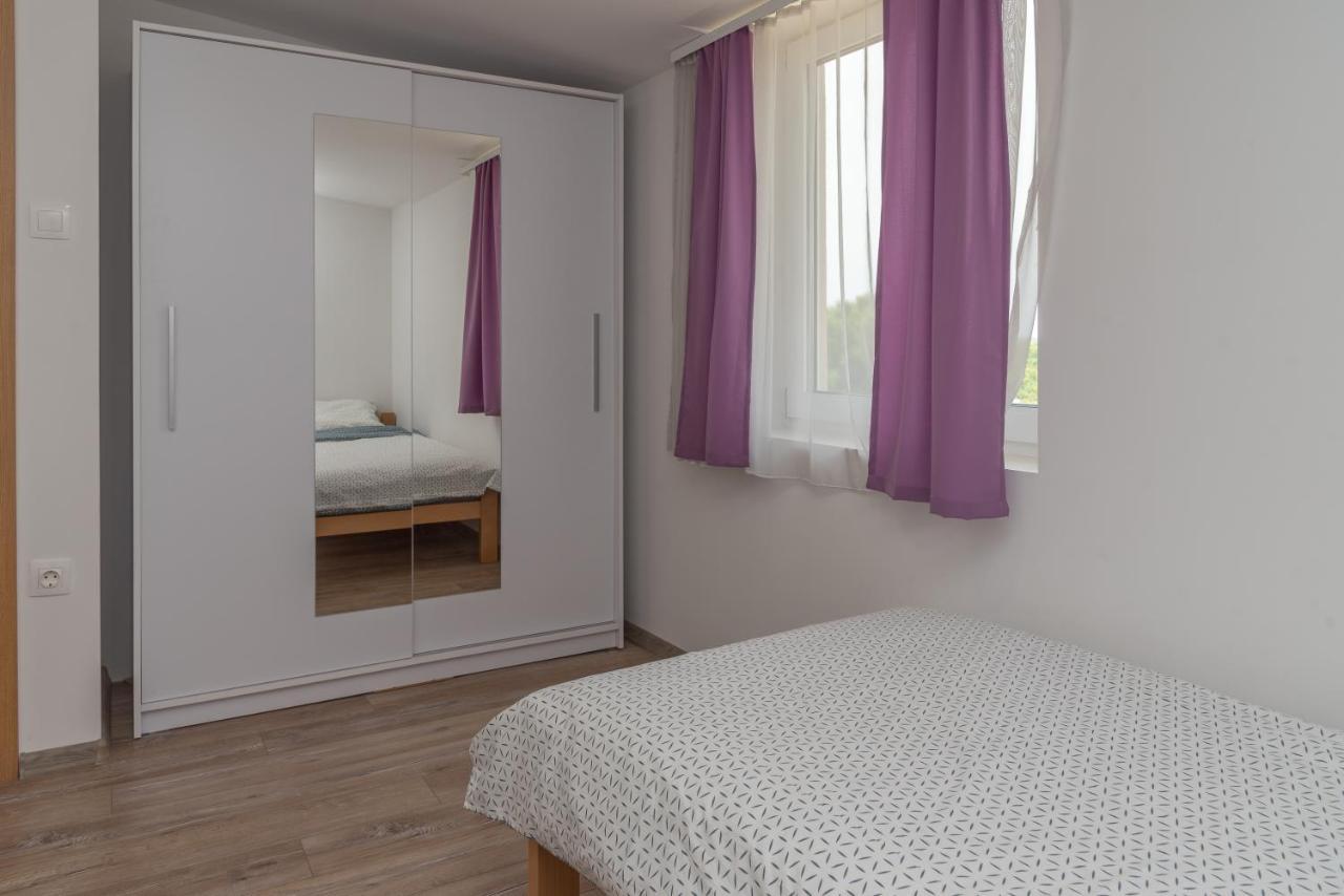 Apartmani Krzak Нін Екстер'єр фото