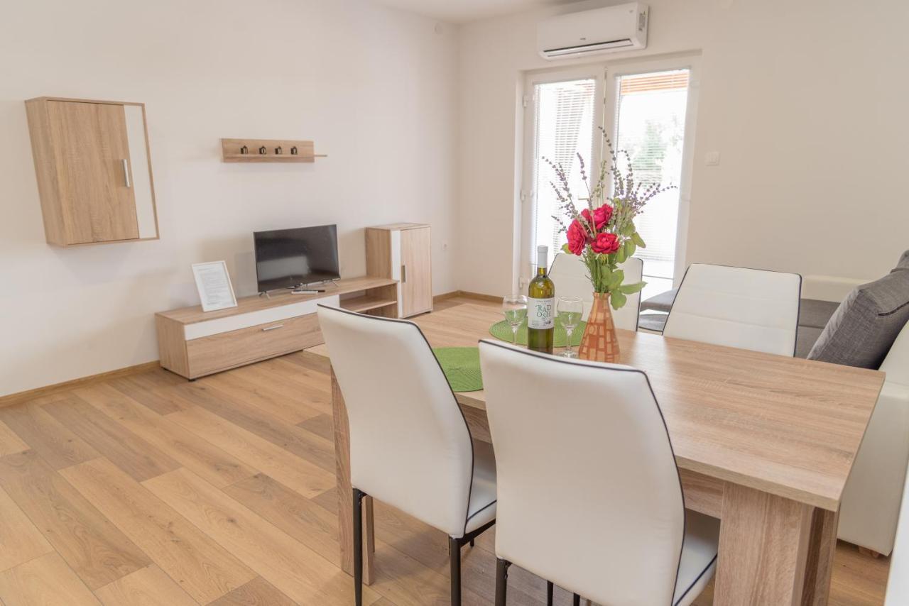 Apartmani Krzak Нін Екстер'єр фото