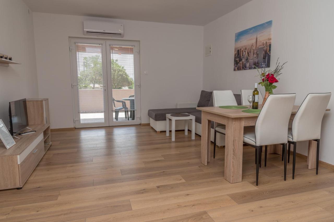 Apartmani Krzak Нін Екстер'єр фото