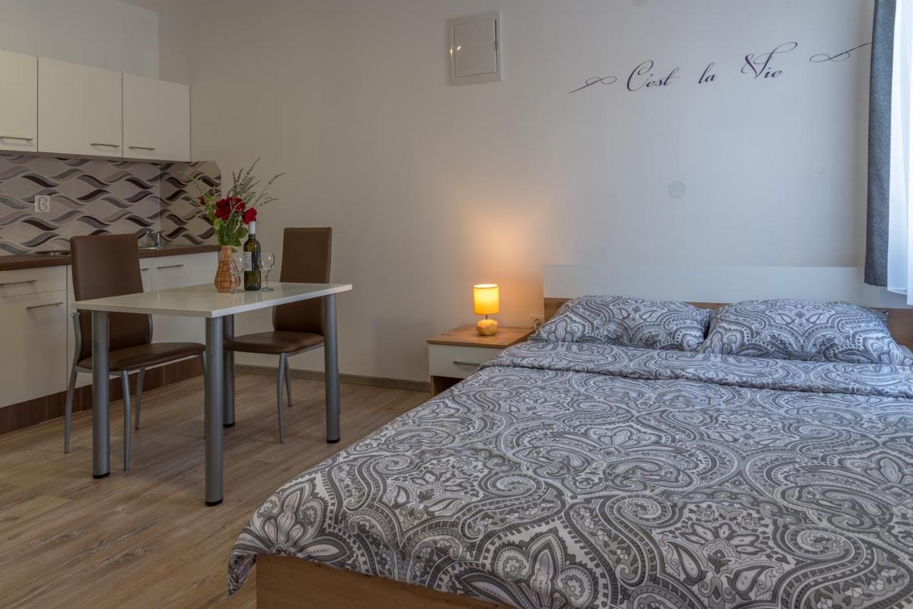 Apartmani Krzak Нін Екстер'єр фото