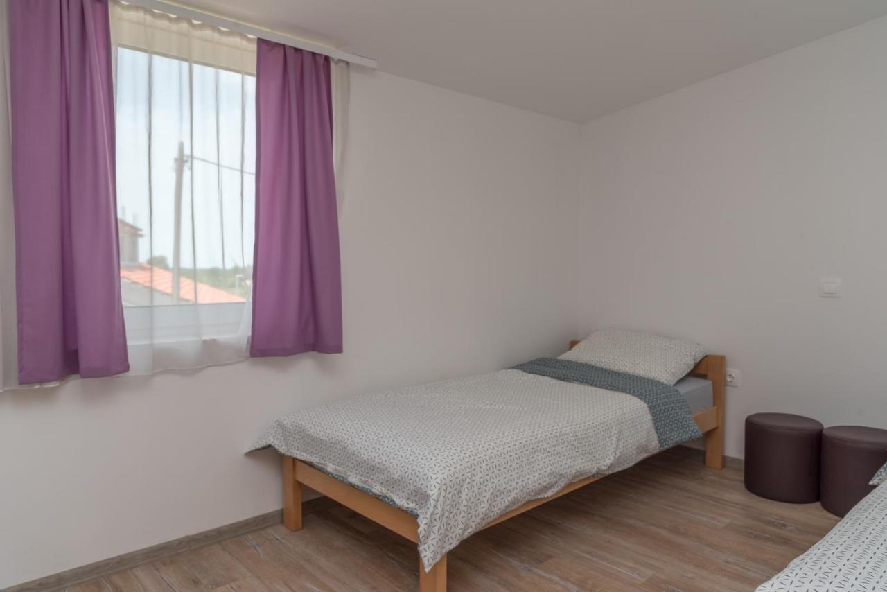 Apartmani Krzak Нін Екстер'єр фото