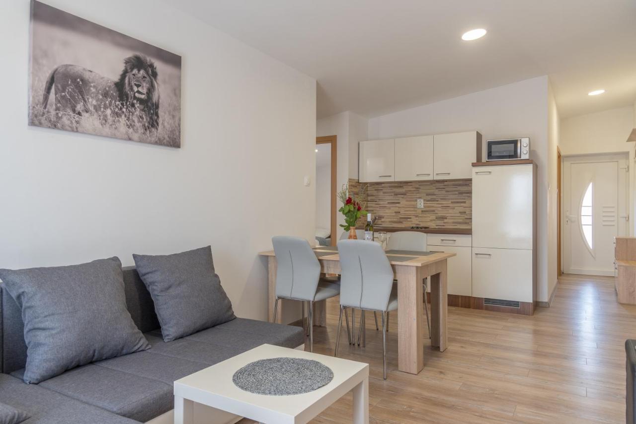 Apartmani Krzak Нін Екстер'єр фото